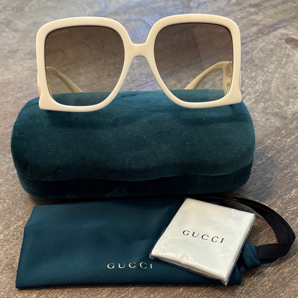 Gucci White Oversized Square Sunglasses with Gradient Lenses
